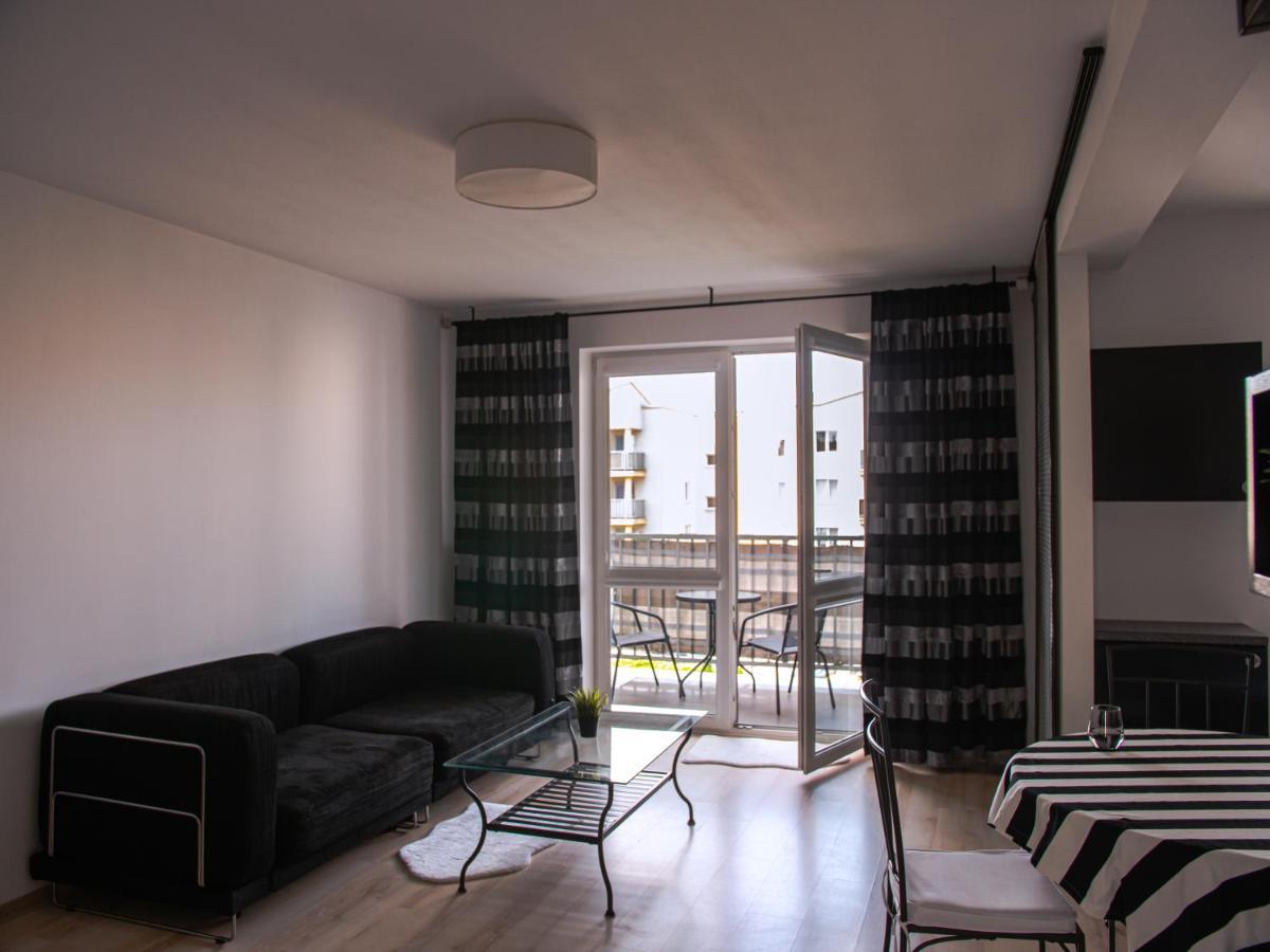 Sdh 2 Radzymin Comfortable Apartment Near Warsaw Eksteriør billede