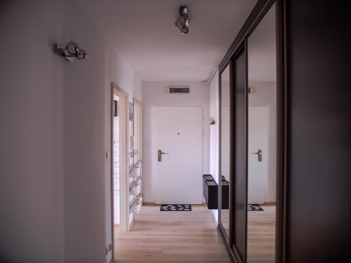 Sdh 2 Radzymin Comfortable Apartment Near Warsaw Eksteriør billede