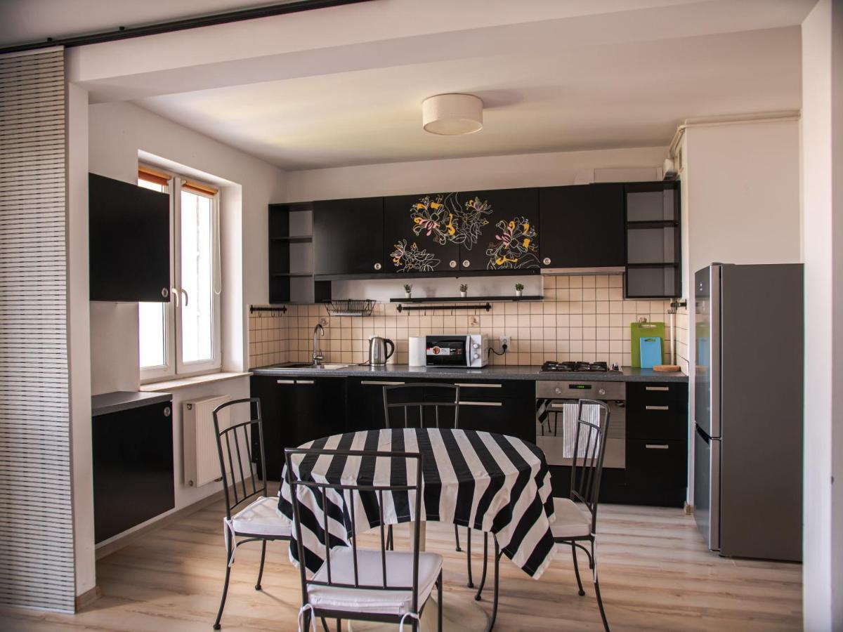 Sdh 2 Radzymin Comfortable Apartment Near Warsaw Eksteriør billede
