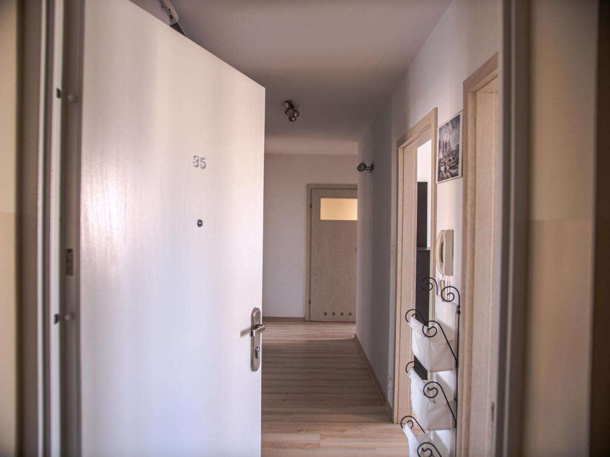 Sdh 2 Radzymin Comfortable Apartment Near Warsaw Eksteriør billede