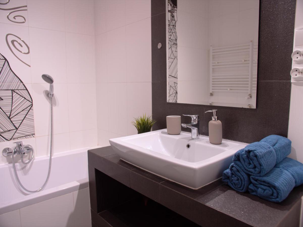 Sdh 2 Radzymin Comfortable Apartment Near Warsaw Eksteriør billede